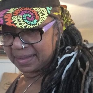 Meet your Posher, Joy